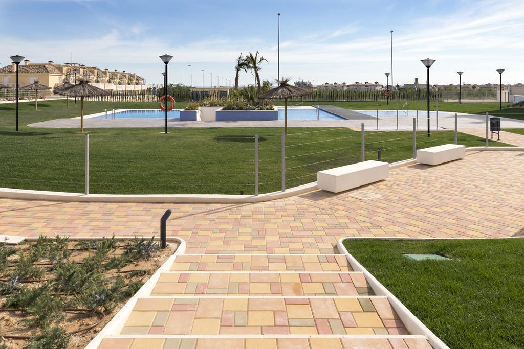 Terrazas De Campoamor By Mar Holidays Orihuela Exteriör bild